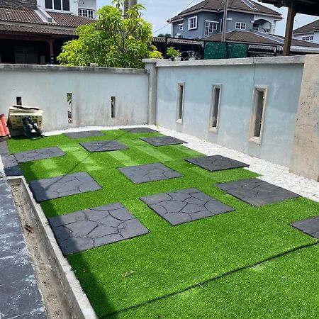Desyafiq Homestay Kuala Kedah Bagian luar foto